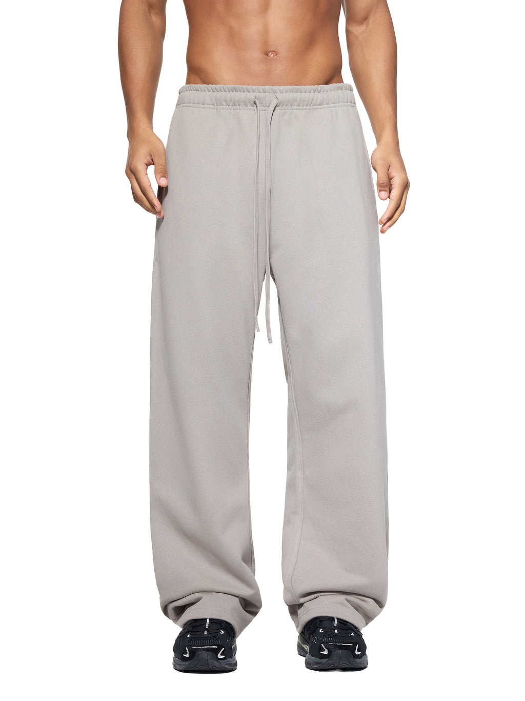 Verona Straight-Leg Sweatpants